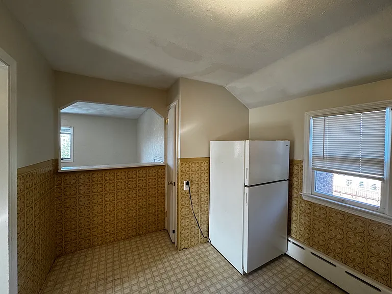 714 Broadway — Photo 12