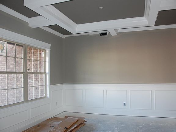 5th image of 105 East St