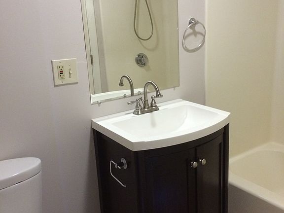 3rd image of 285 Essex St APT 4D
