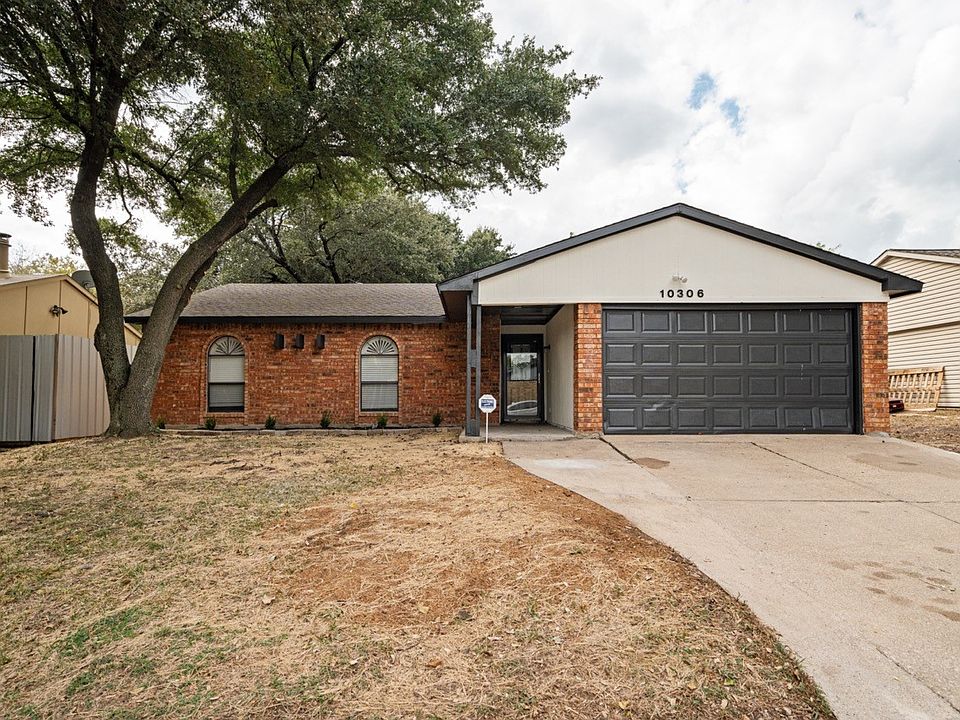 1st image of 10306 Deer Hollow Dr
