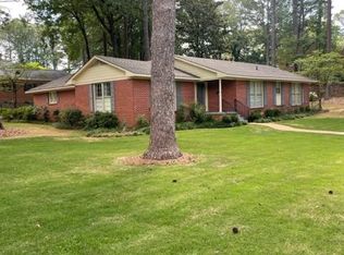 2102 Hickory Hills Rd, Florence, AL 35630