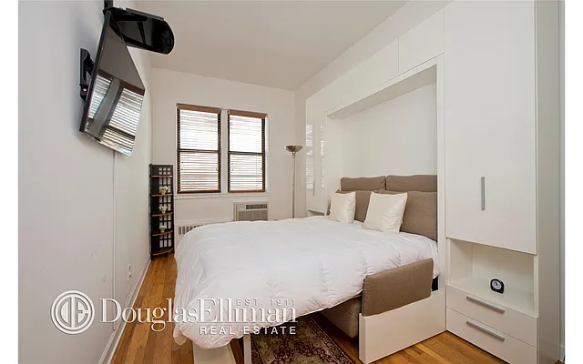 Sold by Douglas Elliman | media 7