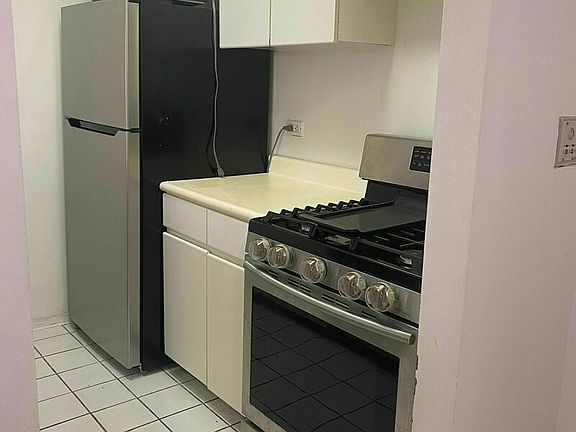 5th image of 350 Albany St APT 4K