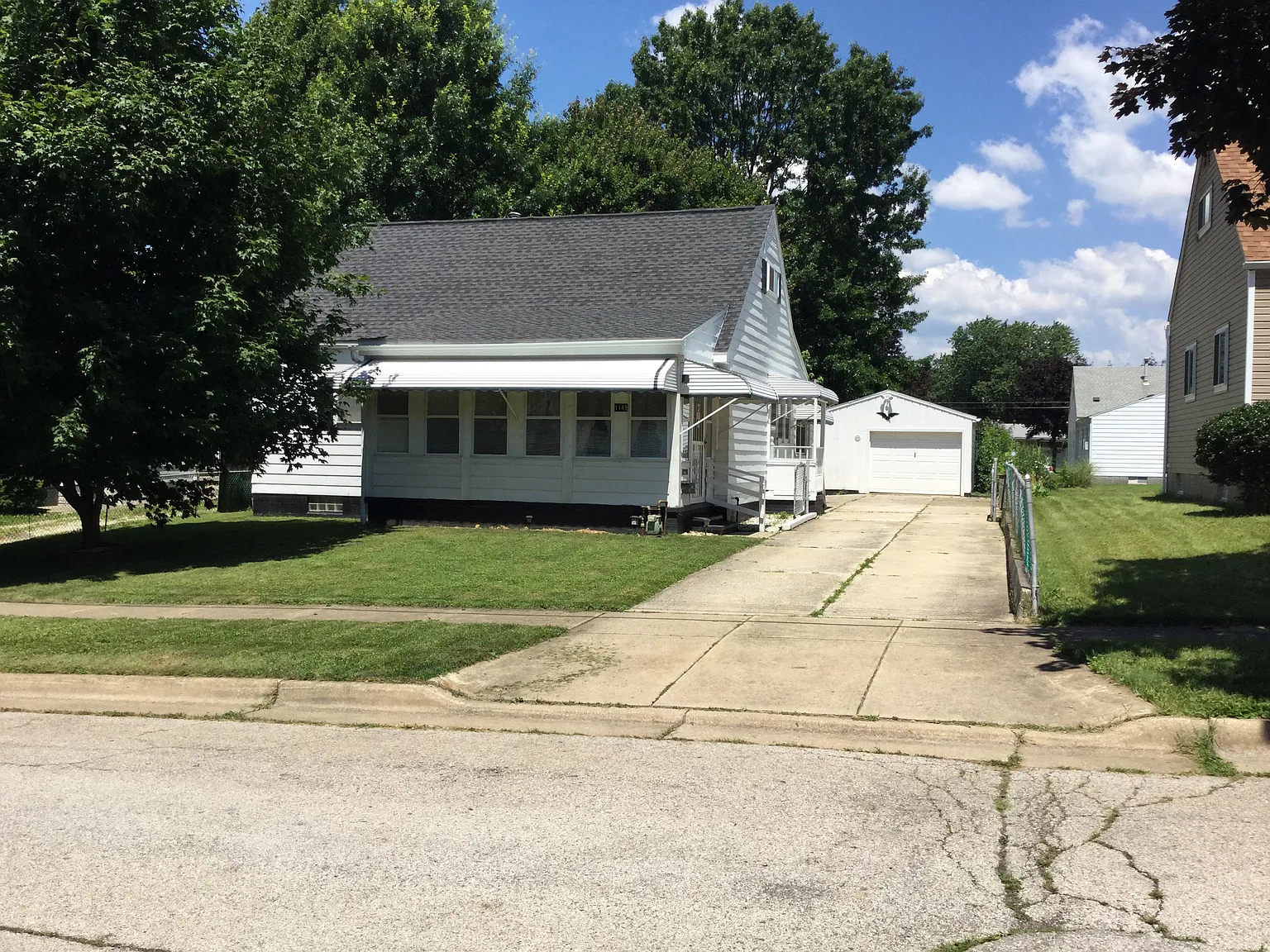 1149 Stanwood Ave photo 1
