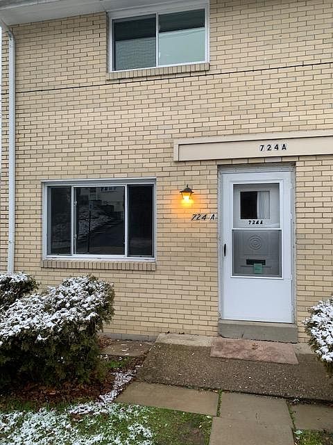 1st image of 724A Cribbs St