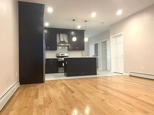 Rented by Gama Group | media 18