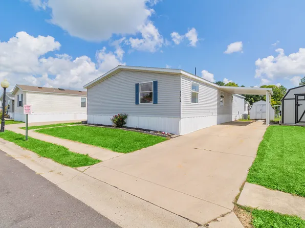 1102 Apple Blossom Ln, Sidney, OH 45365