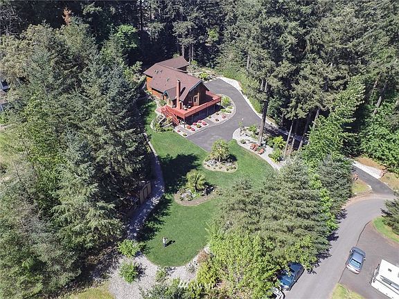 3rd image of 418 108th Avenue E