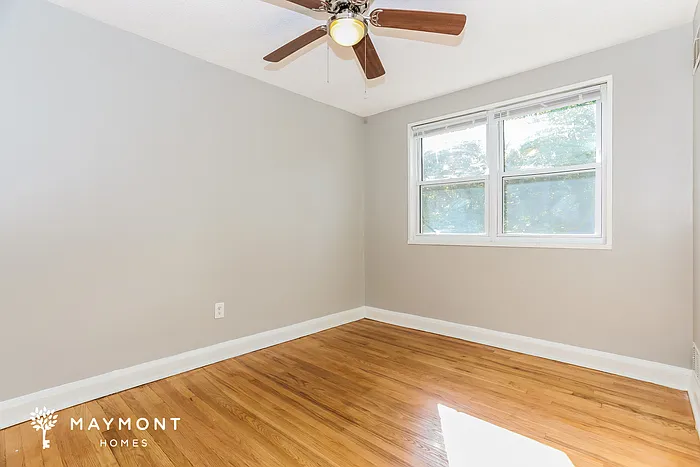 957 Masefield Rd — Photo 10