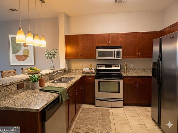 3rd image of 870 Mayson Turner Rd #1238