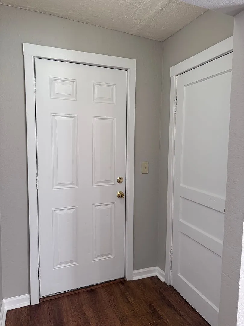 Conveniently Located 3 Bedroom 1 Bath Home with Carport! — Photo 3