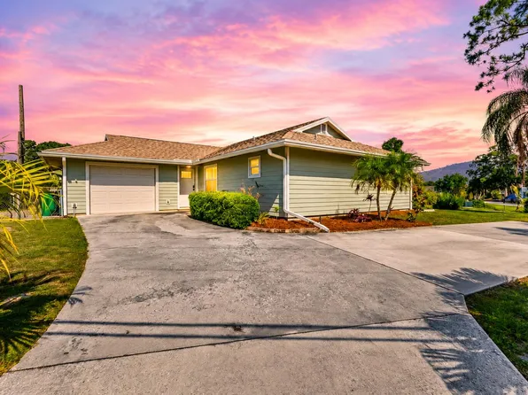 2411 SE Floresta Drive, Port St Lucie, FL 34984