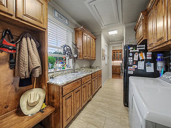5th image of 288 S Ridgeoak Ct