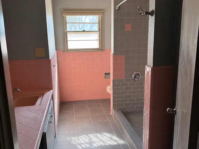 898 N Harbin Dr — Photo 10