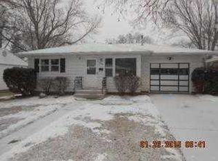 240 Hiawatha Ave, Portage, WI 53901