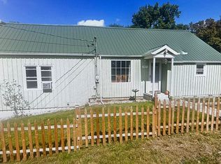 407 Hibernia Rd, Salt Point, NY 12578