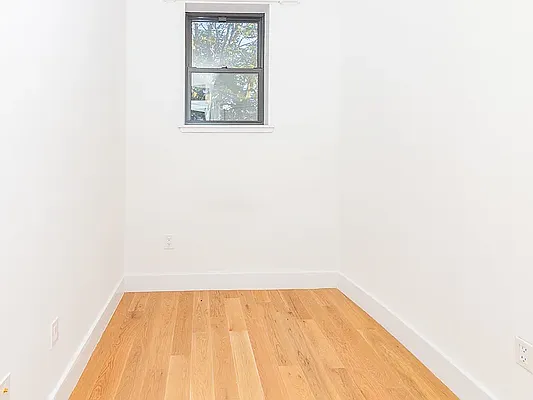 Rented by Artifex | media 10