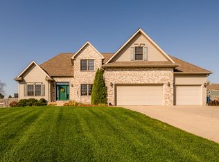 4146 S Royal Curv, Saint Joseph, MI 49085