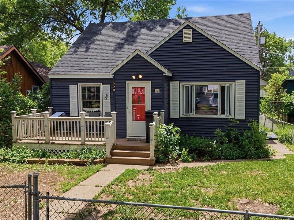 1st image of 920 N 16th St