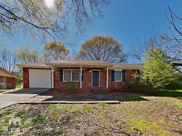 421 Cabriolet Ct, McDonough, GA 30253