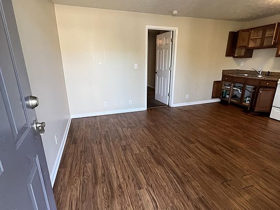 2nd image of 4216 Flintlock Dr #1