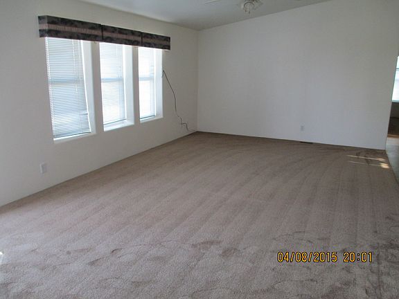 3rd image of 1005 Papago Dr