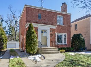 6771 N Keota Ave, Chicago, IL