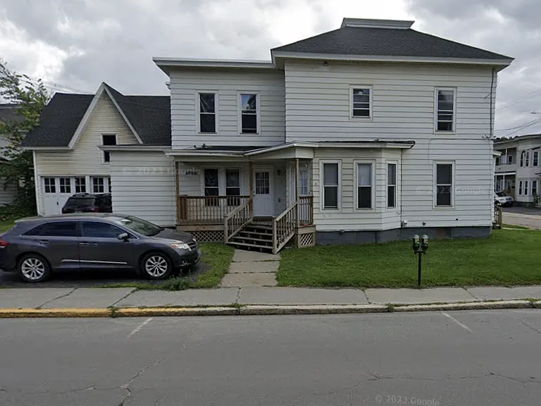 16 West St #2 — Photo 2