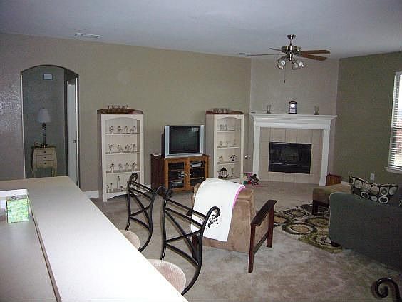 5th image of 2695 Waterway Dr