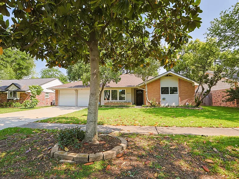 5410 Indigo St — Photo 2