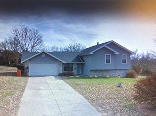 4134 S Tipperary Ave, Rogersville, MO 65742