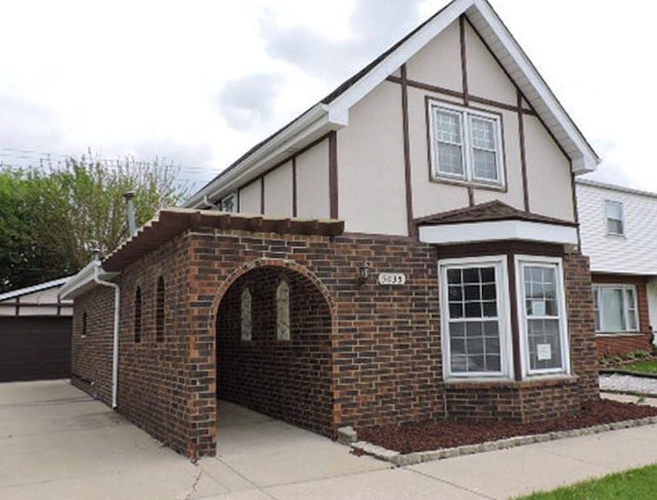 1st image of 5035 Forster Ave
