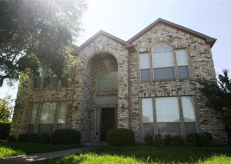 1st image of 3002 Blair Oak Dr