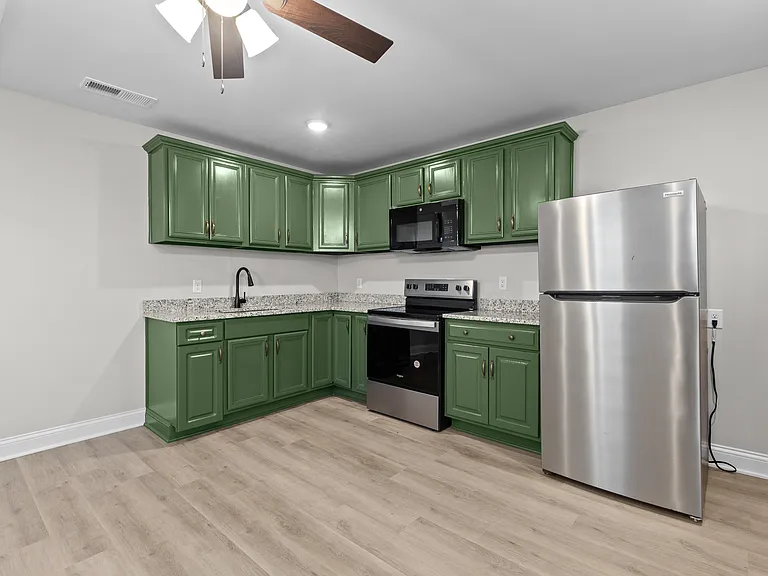 1343 S Preston St — Photo 15