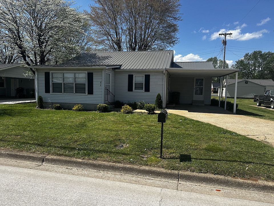 1st image of 813 N Military Ave