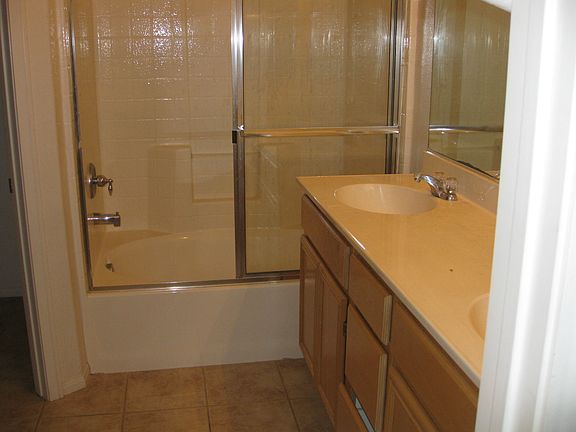 2nd image of 15340 Avenida Anillo