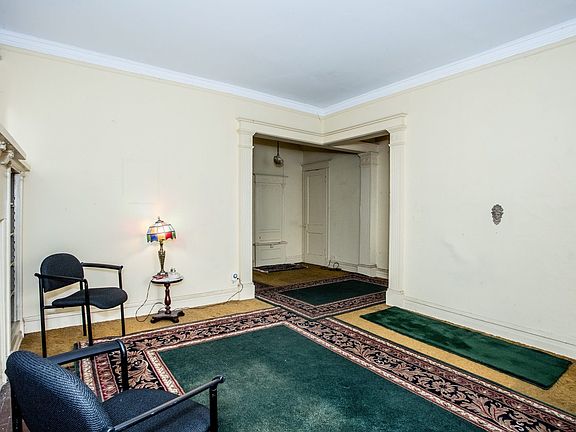 5th image of 6646 S Minerva Ave