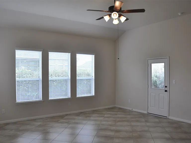 8161 Tranquil Lake Way — Photo 15