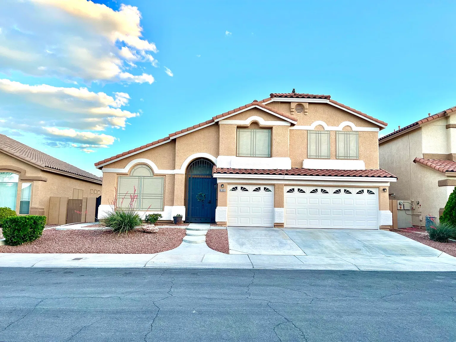 5 bed, 2911 sqft, $3,200 — Photo 1