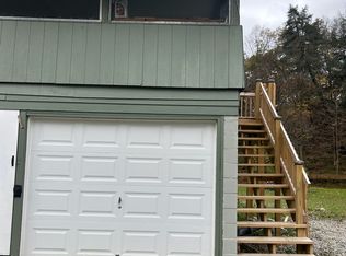 3589 Bull Creek Rd, Tarentum, PA 15084