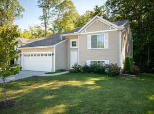 5412 Seawall Ct, South Haven, MI