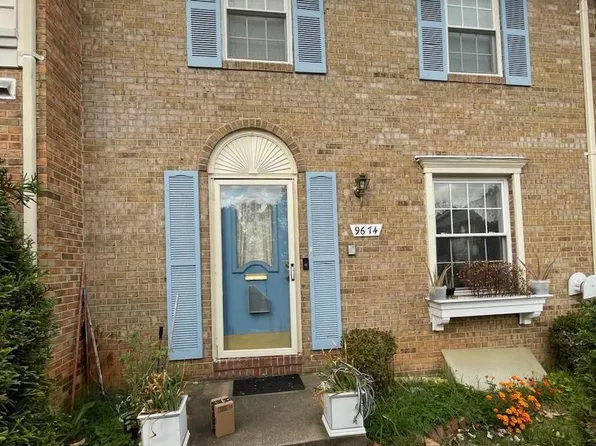 9674 Lindenbrook St, Fairfax, VA 22031