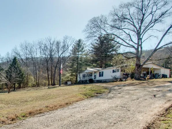 92 Ballenger Rd, Carthage, TN 37030