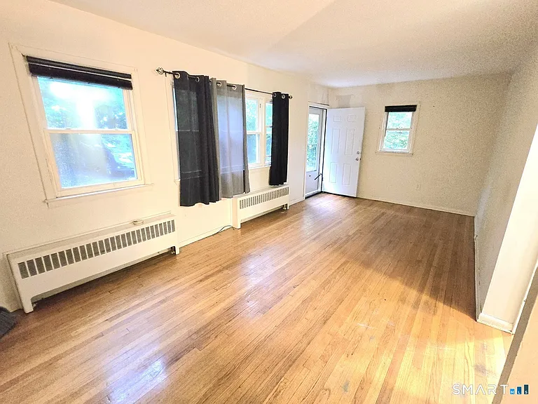 148 Sisson St #C — Photo 2