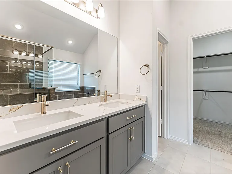 21107 Armstrong County Dr — Photo 28