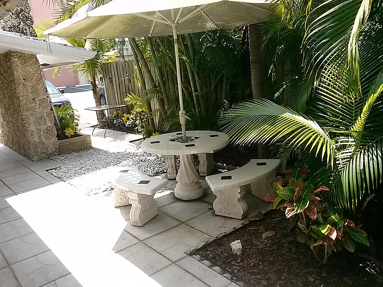 4533 N Ocean Dr — Photo 4