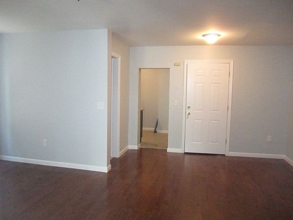 5th image of 246 Clendenny Ave APT 2