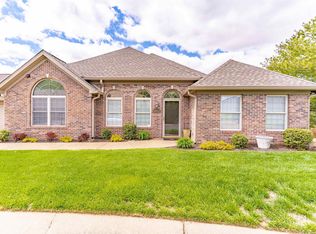 8113 Wyntree Villas Dr, Newburgh, IN 47630