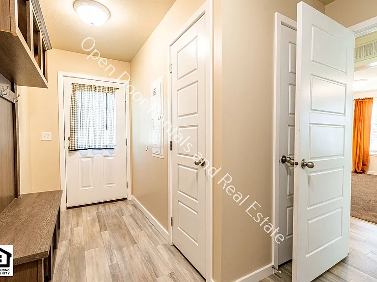 3420 S #1075E — Photo 32