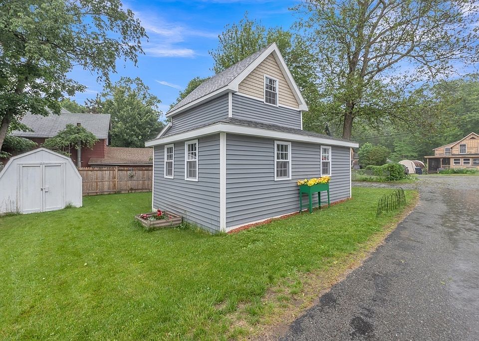1st image of 21 Myrtle Ave